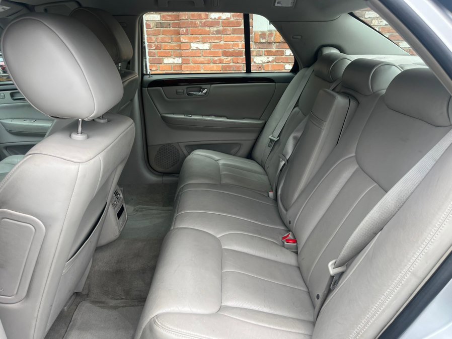 Used 2009 Cadillac DTS w/ Trunk Convenience Package FWD image 10