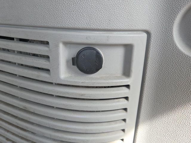 Used 2008 Chevrolet Suburban LT image 12