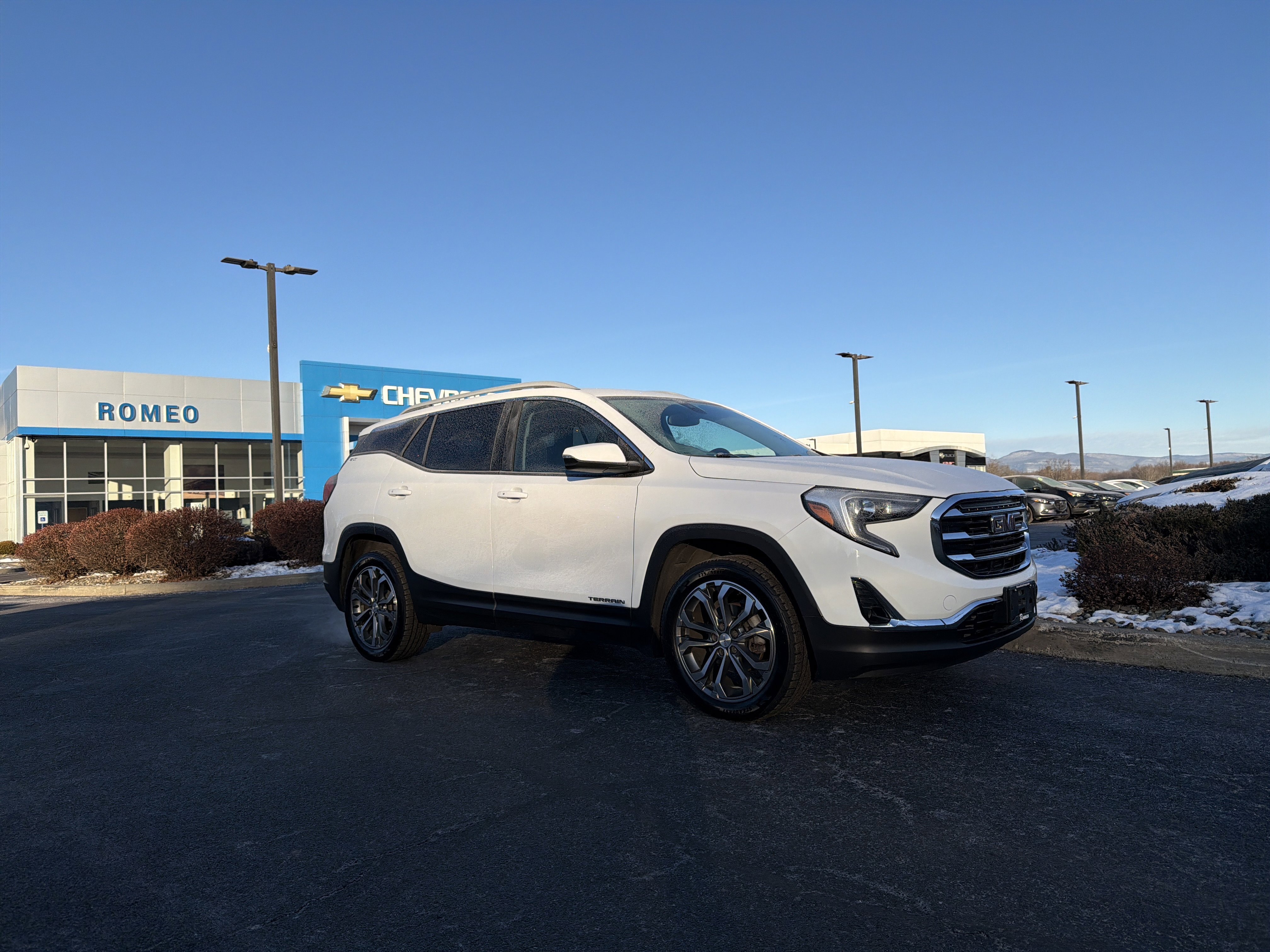 Certified 2021 GMC Terrain SLT w/ Infotainment Package II image 3