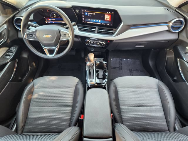 Used 2026 Chevrolet Trax LT w/ LT Convenience Package FWD image 26