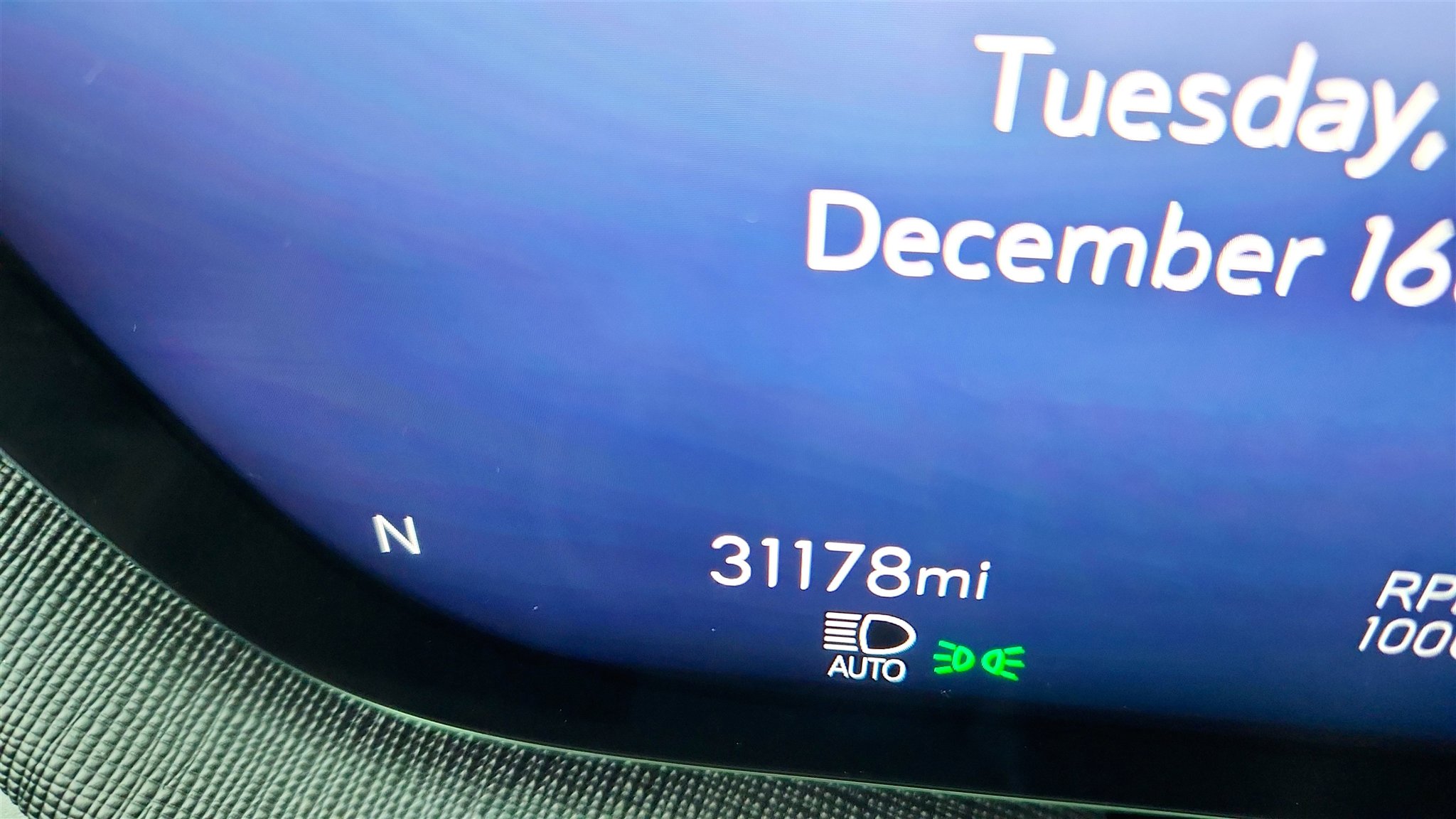 Used 2025 Buick Enclave Preferred image 13