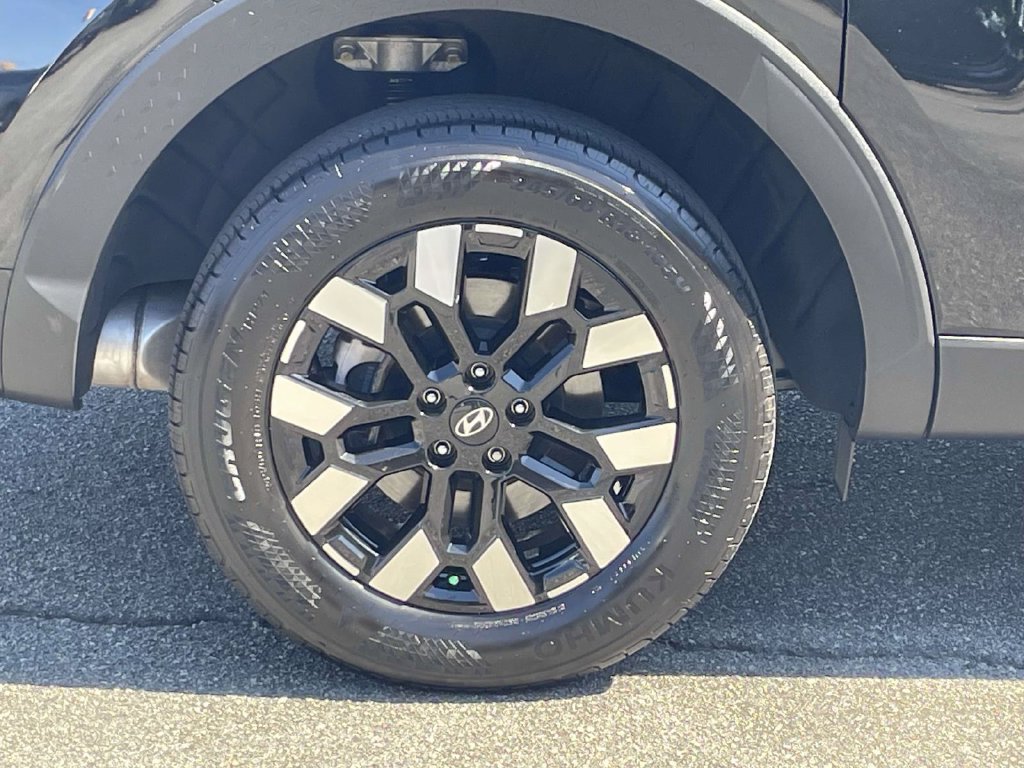 Certified 2025 Hyundai Santa Cruz SE FWD image 7