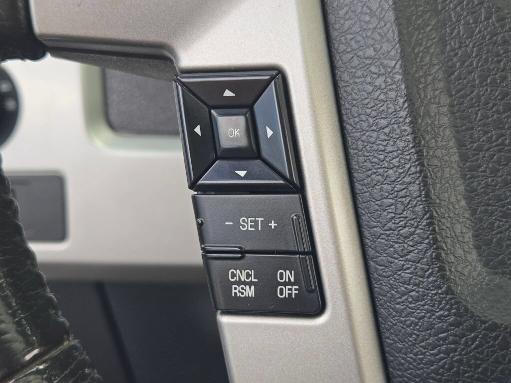 Used 2011 Ford F150 Lariat Limited AWD/4WD image 38