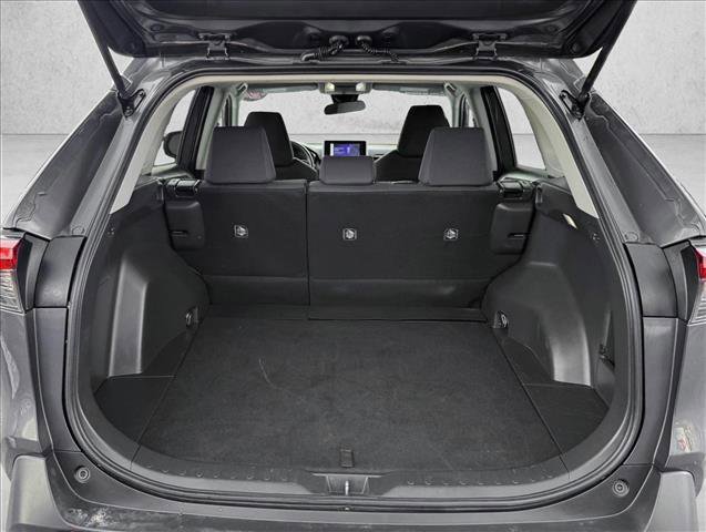 Used 2024 Toyota RAV4 LE image 8