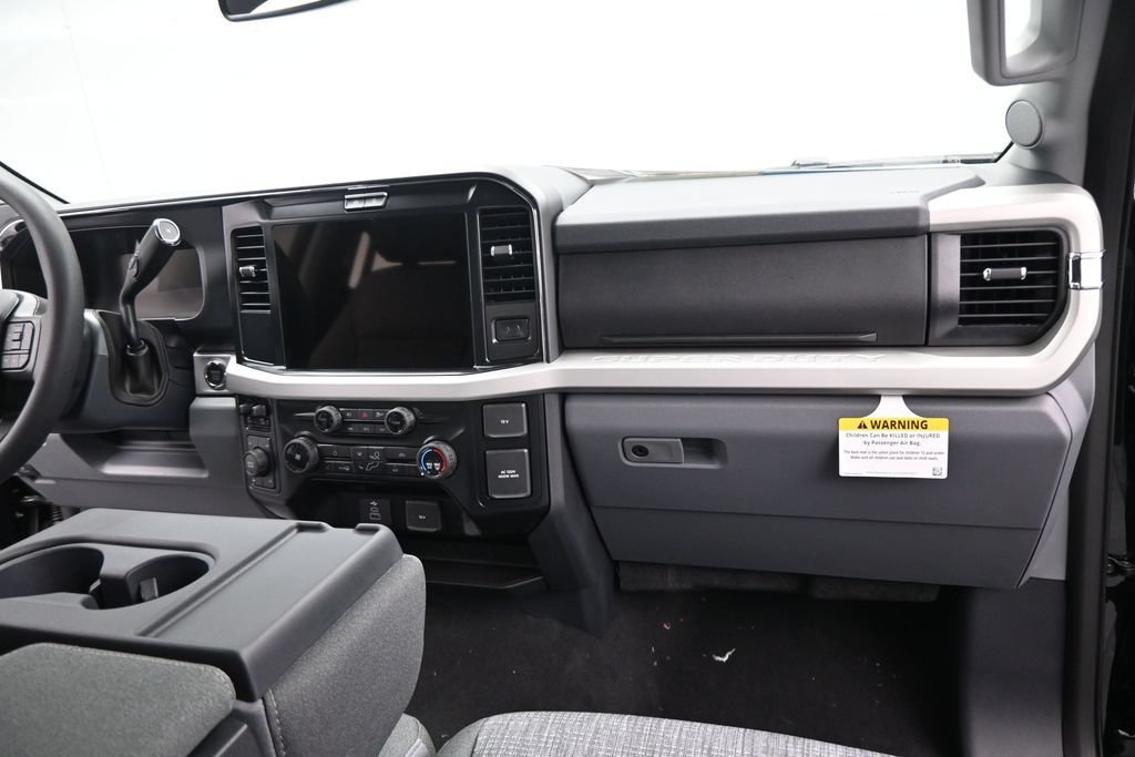 New 2026 Ford F250 XLT w/ XLT Premium Package AWD/4WD image 12