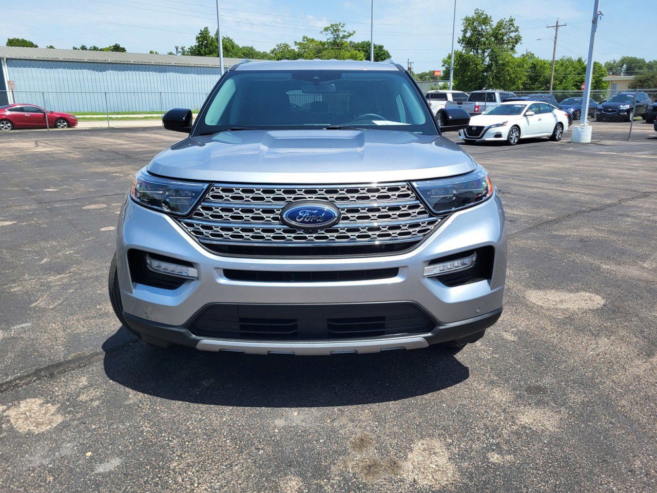 Used 2023 Ford Explorer Limited image 18