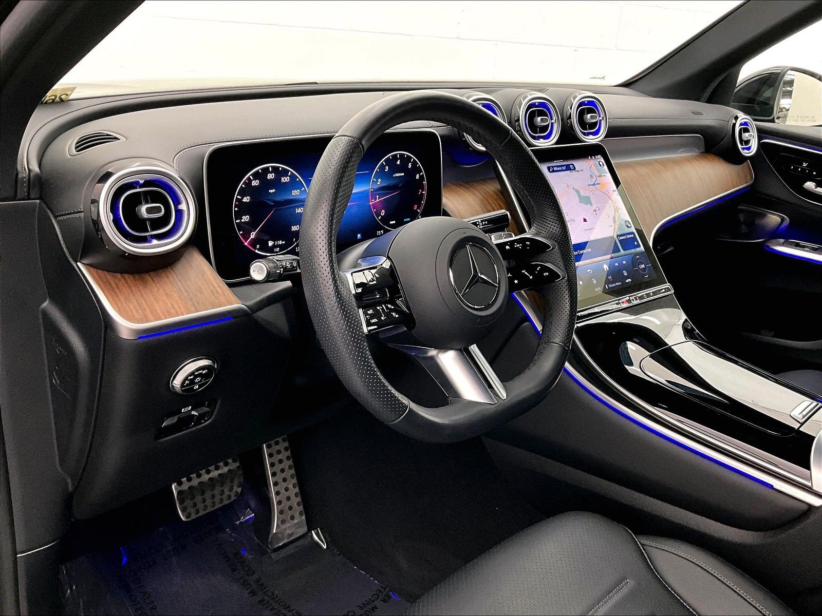 Certified 2025 Mercedes-Benz GLC 300 4MATIC w/ AMG Line image 19