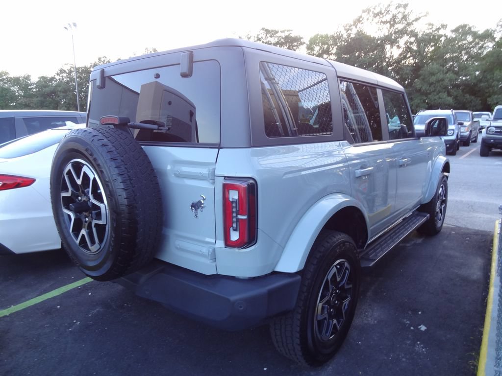Used 2024 Ford Bronco Outer Banks AWD/4WD image 5