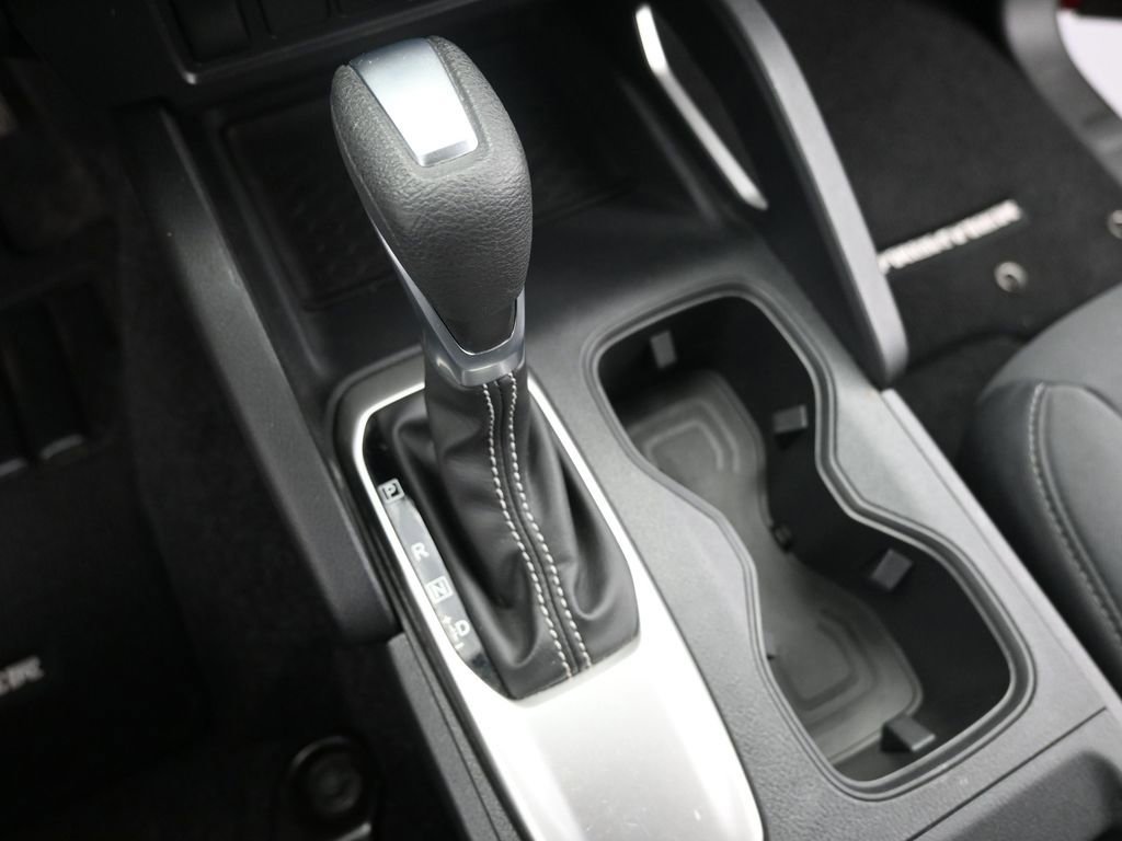 Used 2022 Nissan Frontier SV image 20