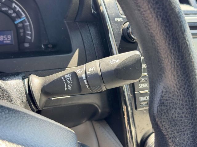 Used 2012 Toyota Camry LE image 24