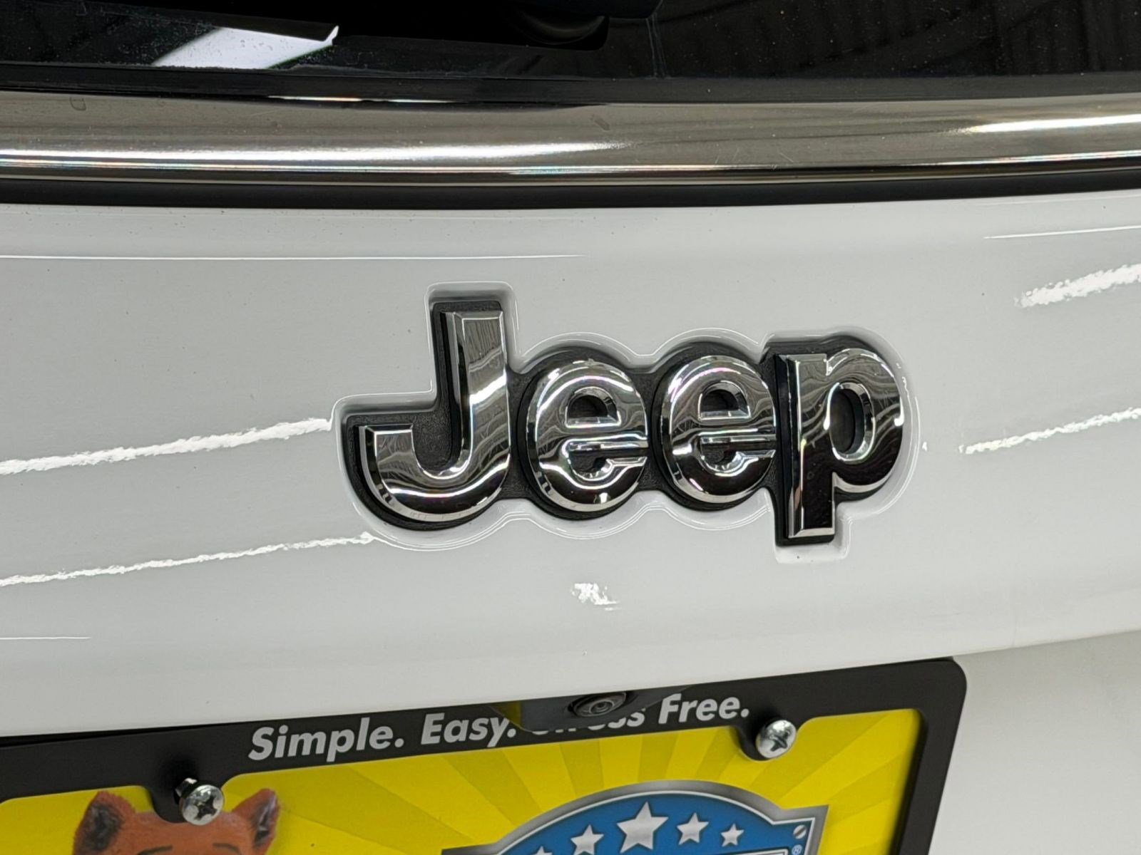 Used 2024 Jeep Compass Latitude AWD/4WD image 32