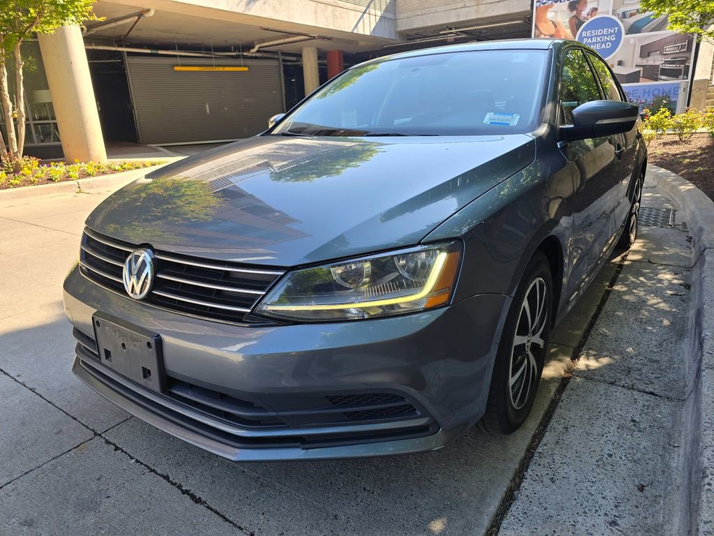 Used 2017 Volkswagen Jetta SE