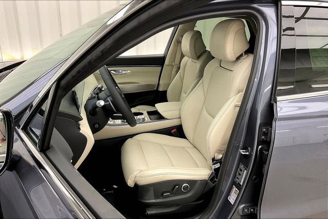 New 2026 Genesis GV70 2.5T Select AWD/4WD image 32