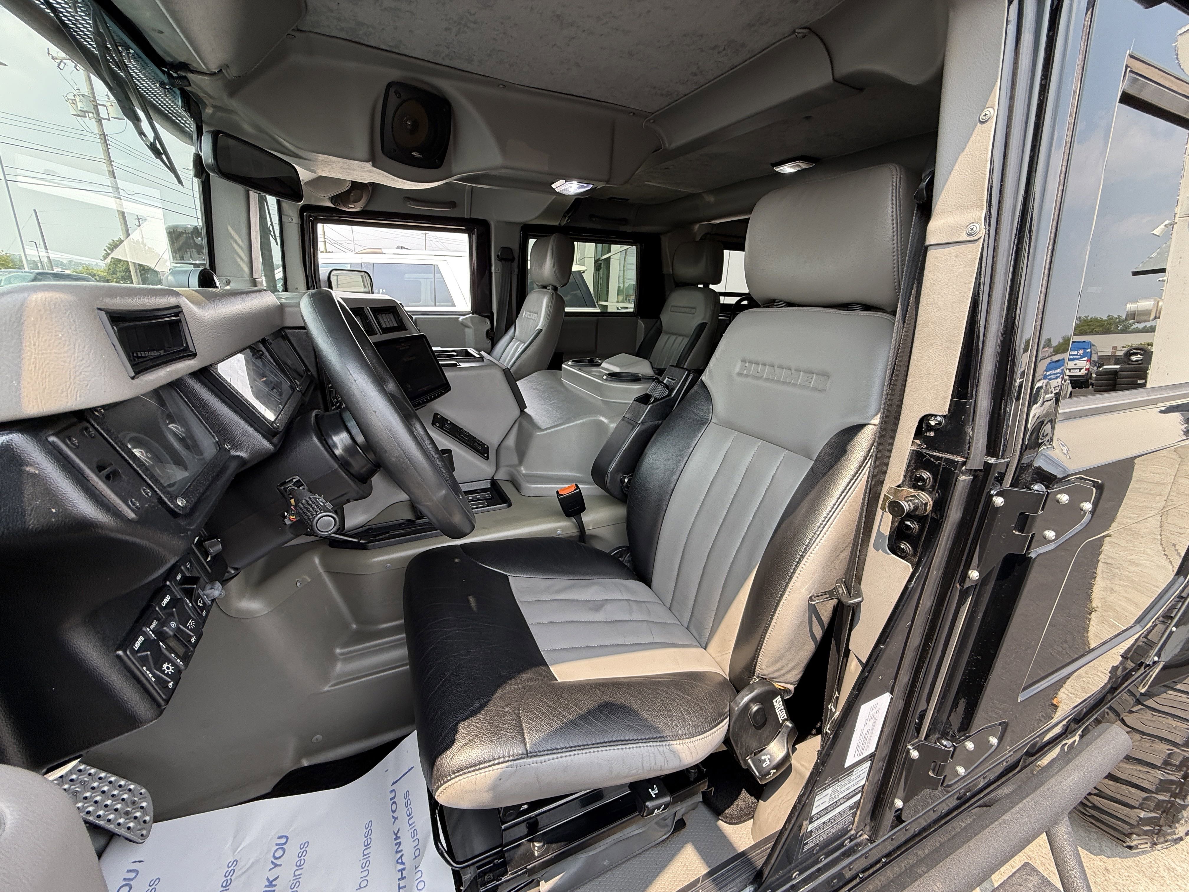Used 2001 HUMMER H1 4-Door Wagon image 13