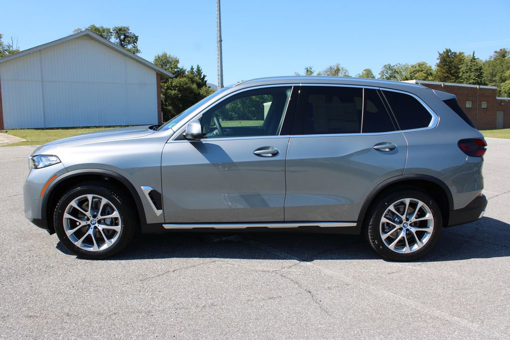 New 2026 BMW X5 xDrive40i image 5