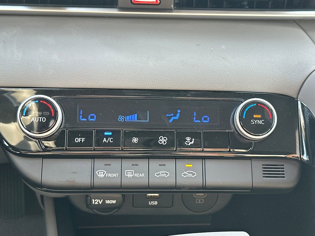 New 2026 Hyundai Elantra Hybrid FWD image 21