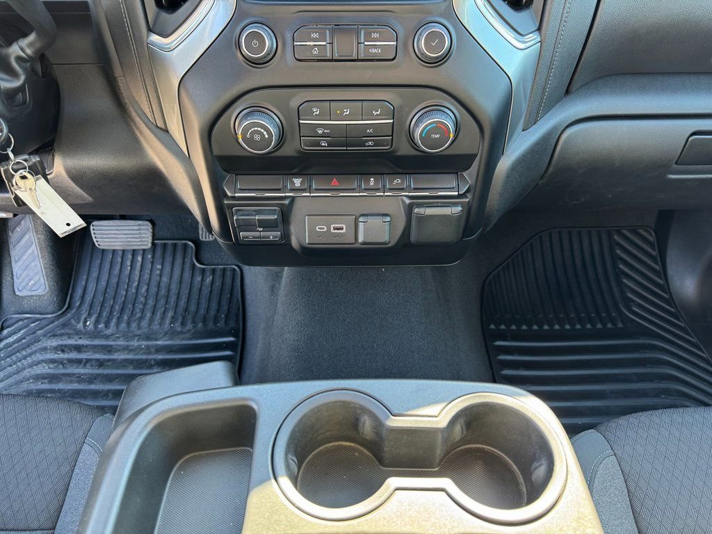 Used 2021 Chevrolet Silverado 3500 LT image 45