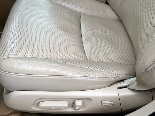 Used 2011 Lexus ES 350 image 17