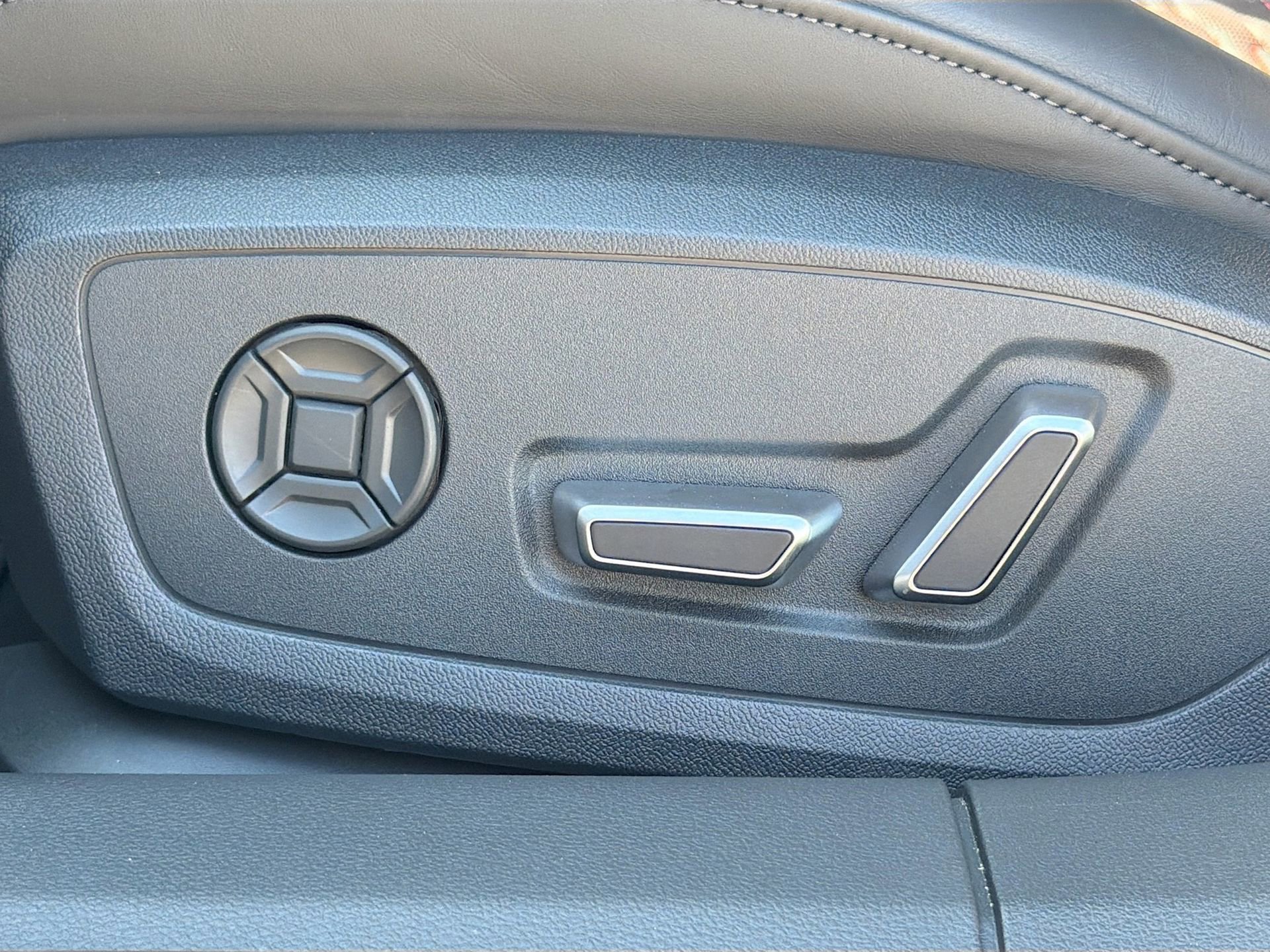 Used 2025 Audi RS 6 performance image 26