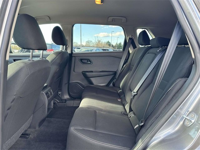 Used 2023 Nissan Rogue S image 15