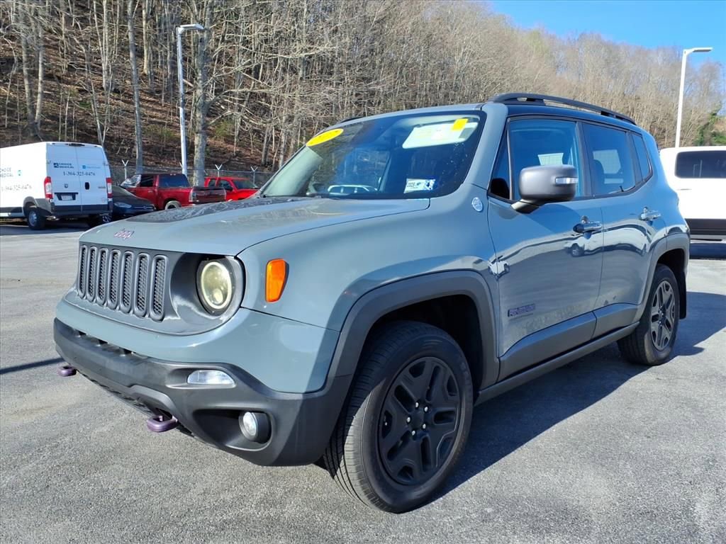 Used 2017 Jeep Renegade Trailhawk image 9