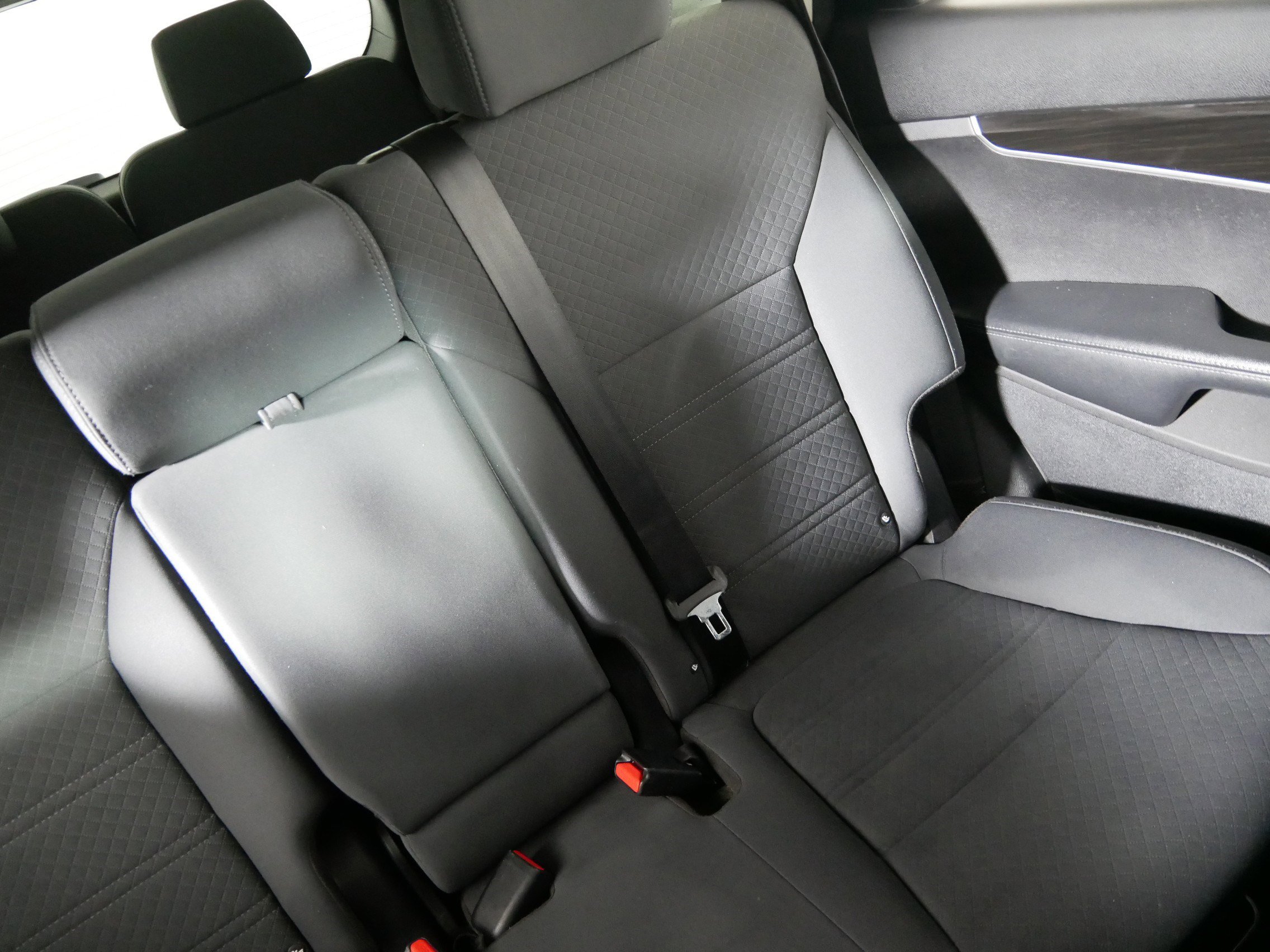 Used 2019 Kia Sorento LX AWD/4WD image 14