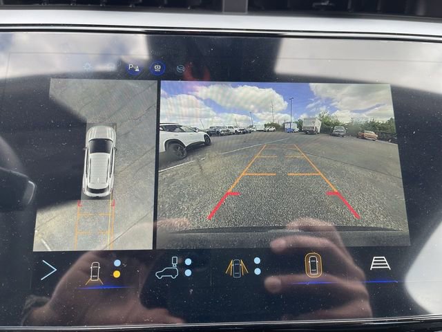 New 2027 Chevrolet Bolt RS w/ Technology Package FWD image 17