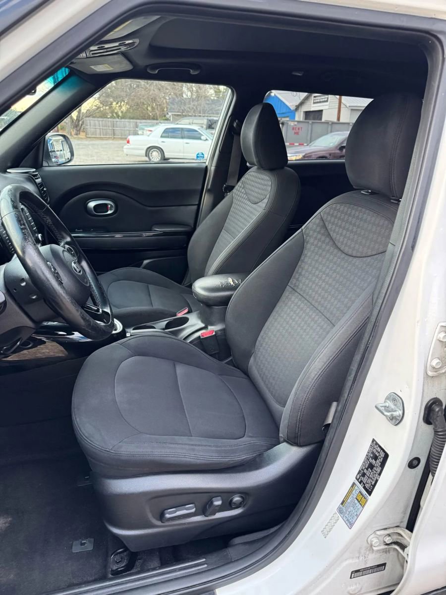 Used 2015 Kia Soul ! w/ Sun & Sound Package image 18