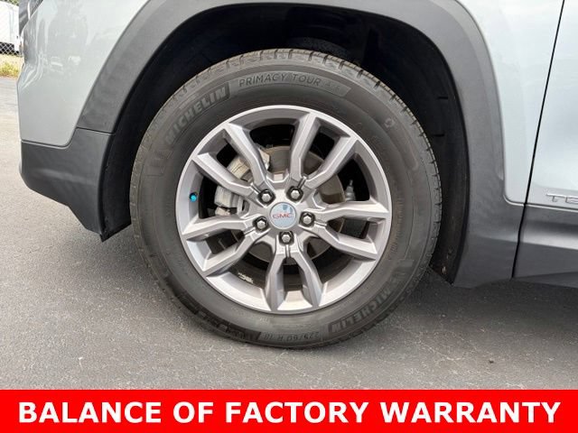 Used 2024 GMC Terrain SLT AWD/4WD image 9