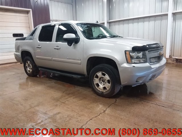 Used 2007 Chevrolet Avalanche LT AWD/4WD image 1