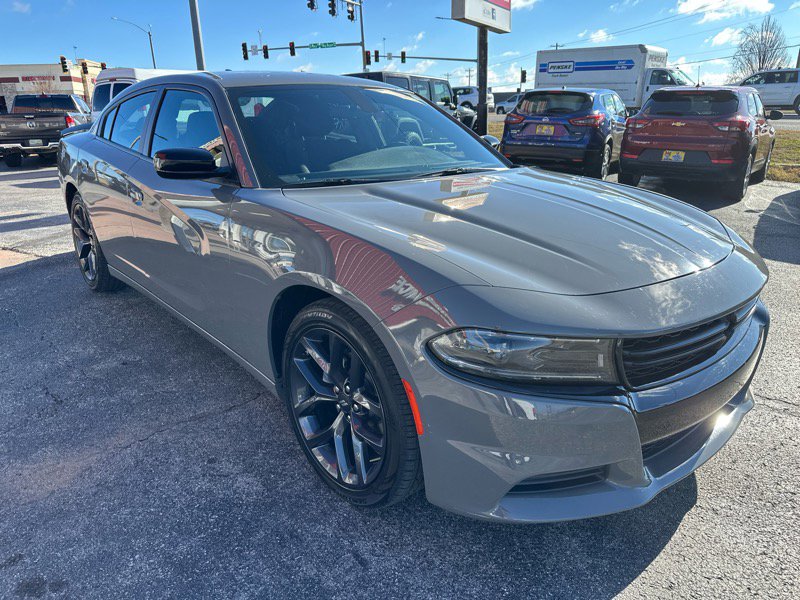 Used 2023 Dodge Charger SXT w/ Blacktop Package image 3