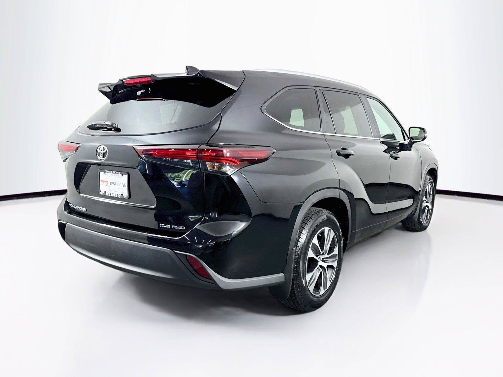 Certified 2026 Toyota Highlander XLE AWD/4WD video 2