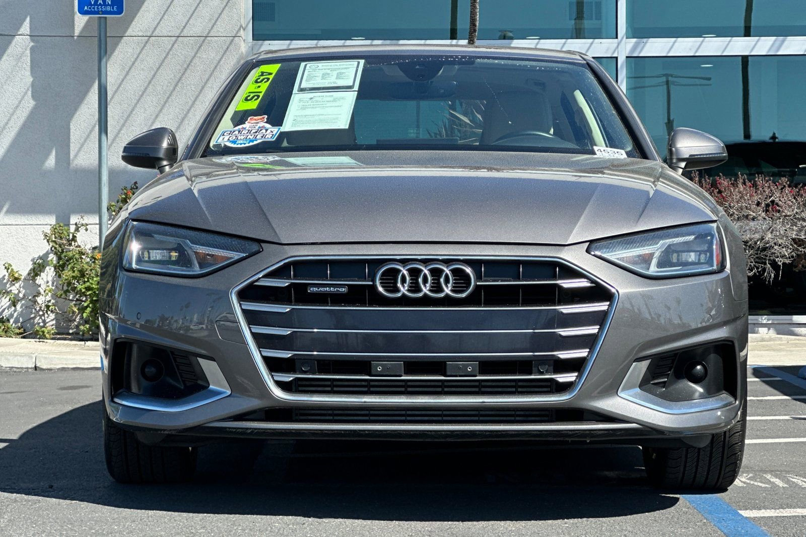 Used 2021 Audi A4 2.0T Premium w/ Convenience Package image 9