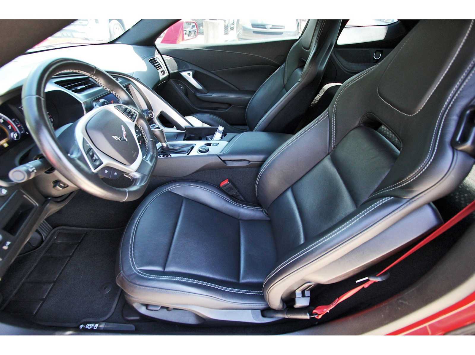 Used 2019 Chevrolet Corvette Stingray Coupe w/ Carbon Flash Badge Package RWD image 7