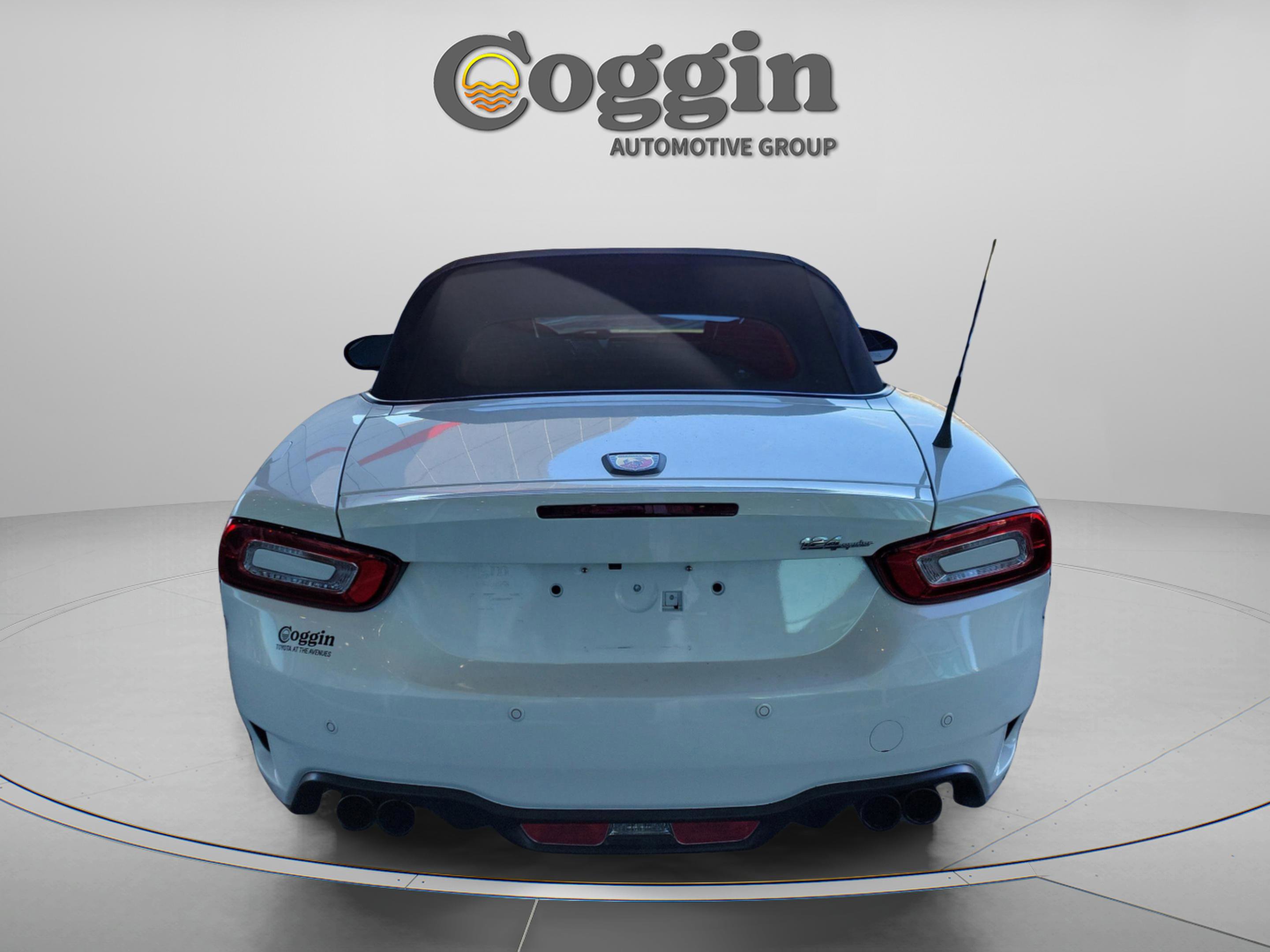 Used 2017 FIAT 124 Spider Abarth image 3