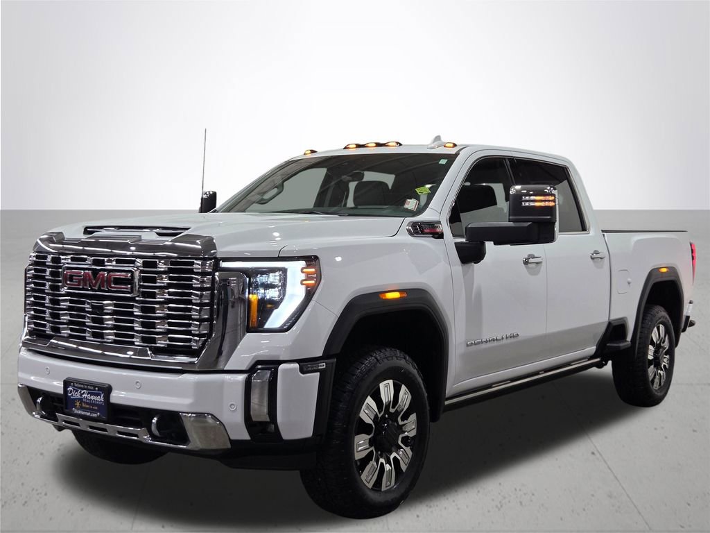 Used 2025 GMC Sierra 3500 Denali w/ Denali Reserve Package image 2