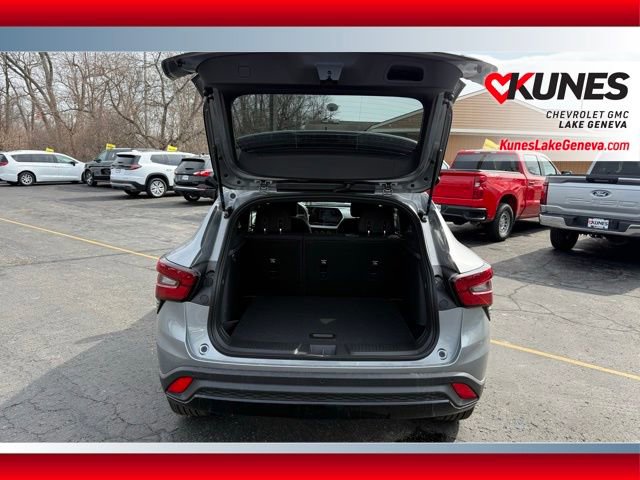 New 2026 Chevrolet Trax RS w/ Driver Confidence Package image 21