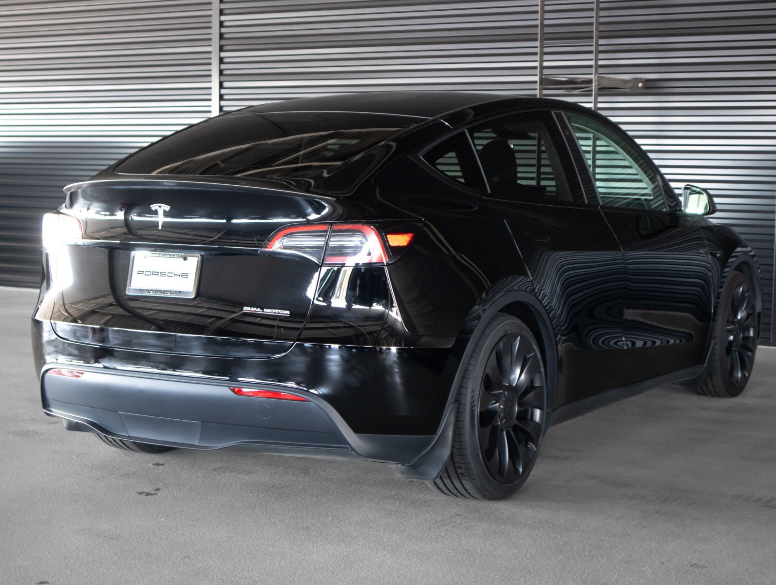 Used 2023 Tesla Model Y Performance AWD/4WD image 14