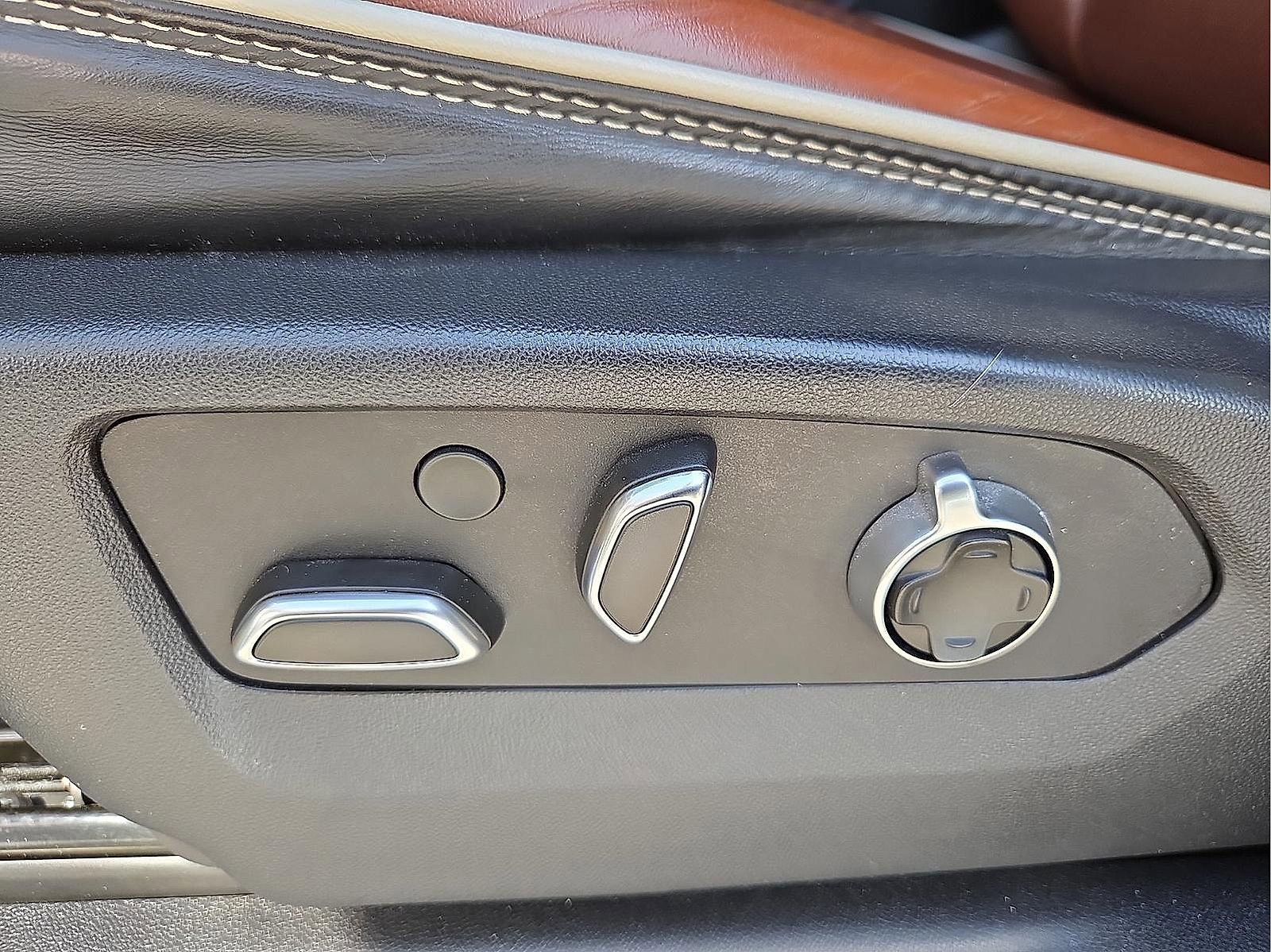 Used 2023 GMC Sierra 1500 Denali Ultimate image 15