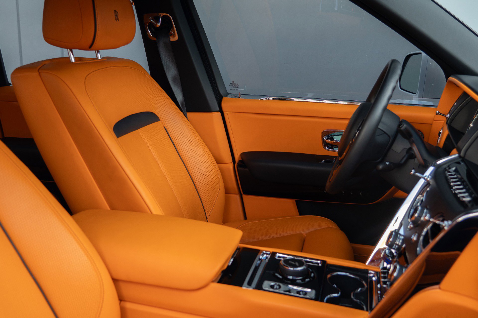 Used 2022 Rolls-Royce Cullinan image 6