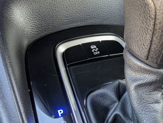 Used 2025 Toyota Corolla LE image 19