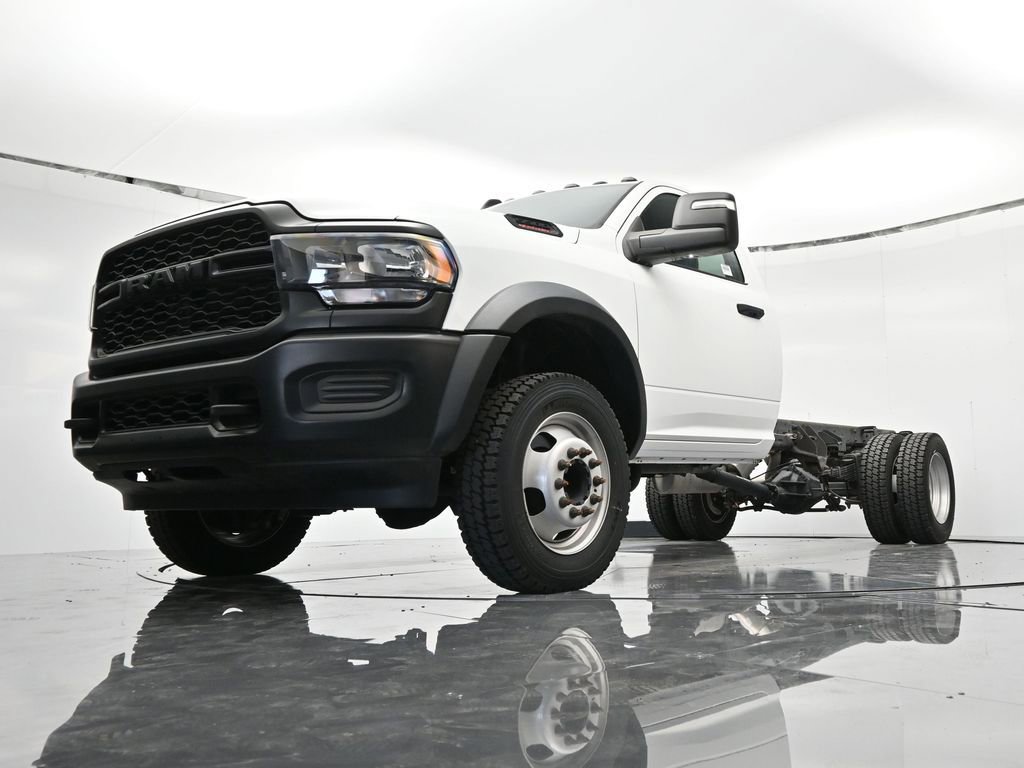 Used 2023 RAM 5500 Tradesman AWD/4WD image 31