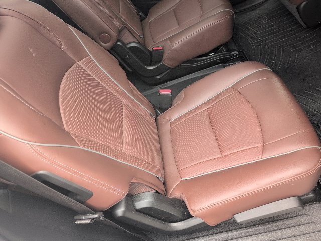 Used 2020 Buick Enclave Avenir w/ Avenir Technology Package AWD/4WD image 12