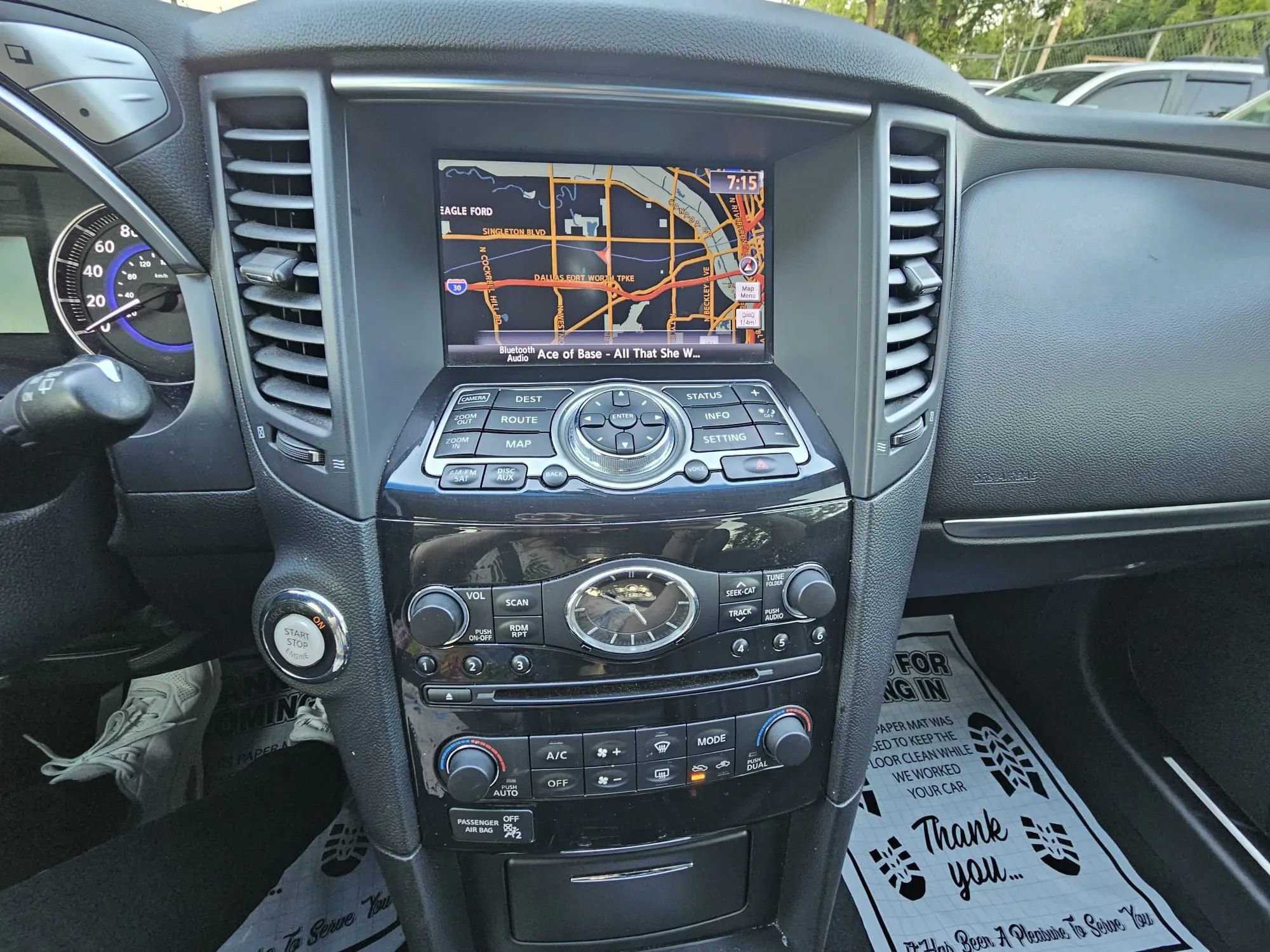 Used 2013 INFINITI FX37 2WD w/ Premium Pkg image 9