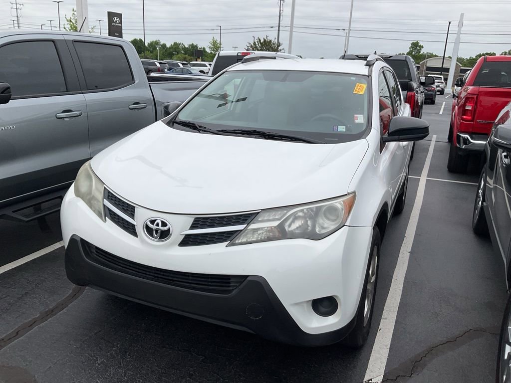 Used 2014 Toyota RAV4 LE FWD image 10