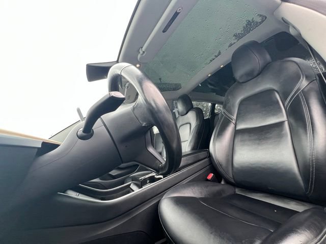 Used 2018 Tesla Model 3 Long Range RWD image 14