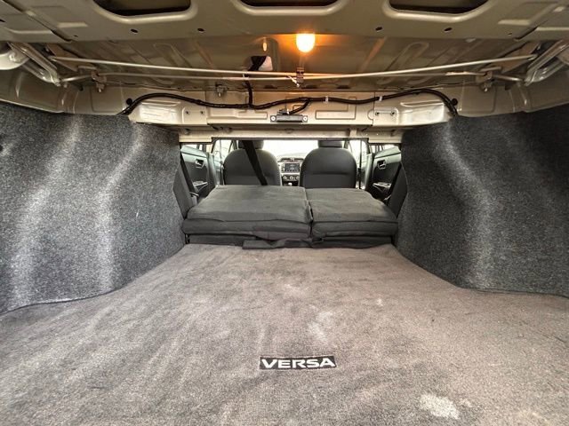 Used 2021 Nissan Versa SV FWD image 38