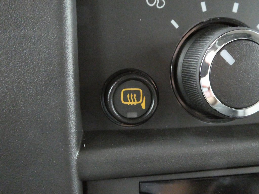 New 2025 GMC Savana 3500 w/ Driver Convenience Package image 40