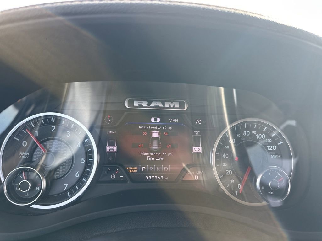 Used 2022 RAM 2500 Laramie w/ Chrome Appearance Group AWD/4WD image 45