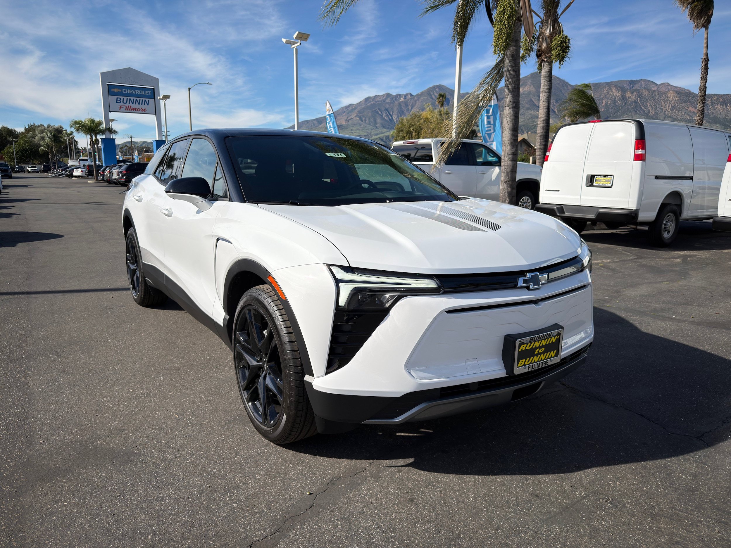 New 2026 Chevrolet Blazer EV LT w/ LPO, Blackout Package FWD image 2